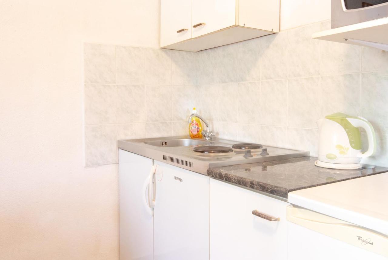 Apartments Family Roso Promajna Exterior photo