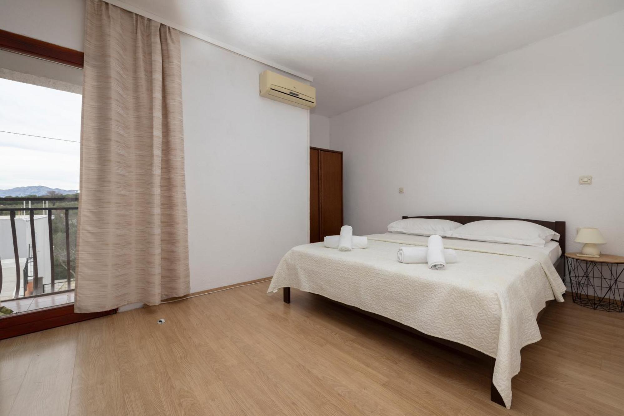 Apartments Family Roso Promajna Exterior photo